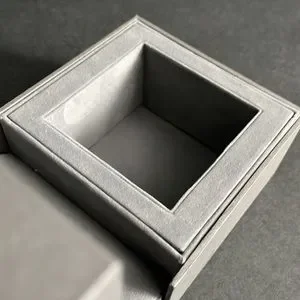Michele Metallic Gray Box 57_d7f8a9f2-a174-4730-b772-  main image 3